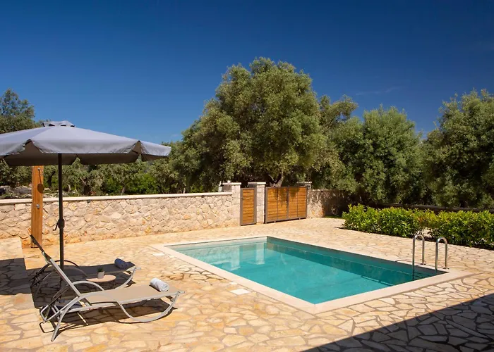 Lefkolia Retreat * Σύβοτα